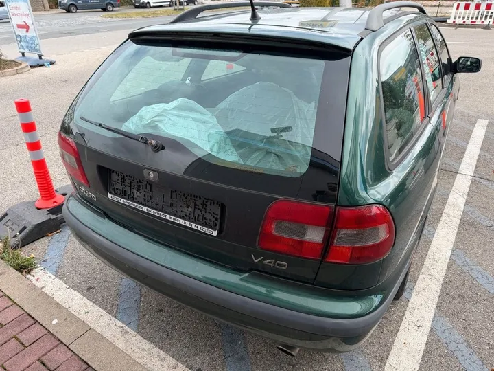 Volvo V40