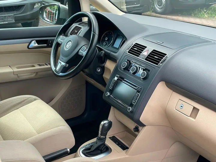 Volkswagen Touran