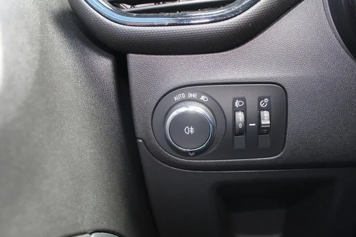 Opel Crossland (X)