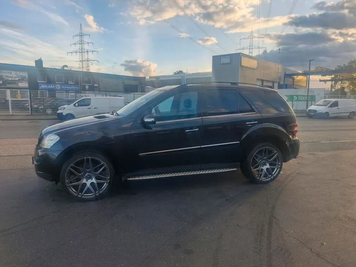 Mercedes-Benz ML 320
