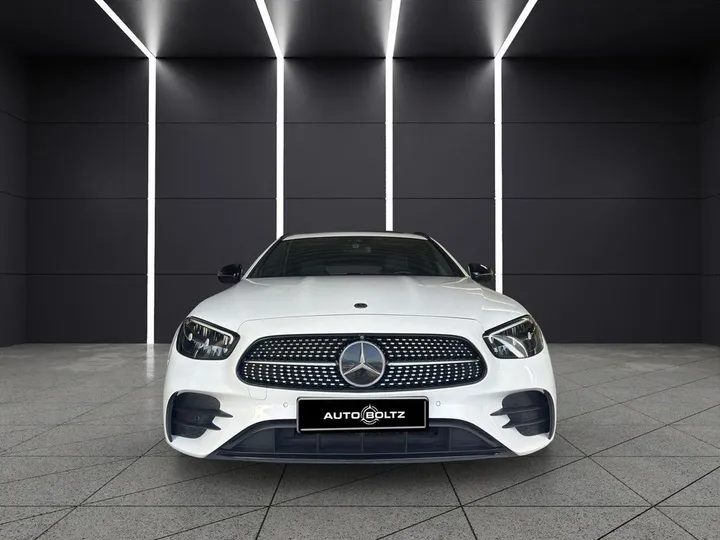 Mercedes-Benz E 200