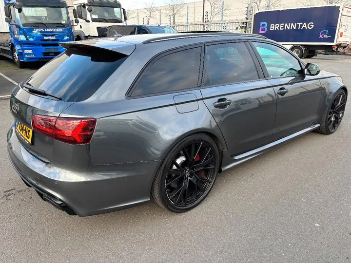 Audi RS6