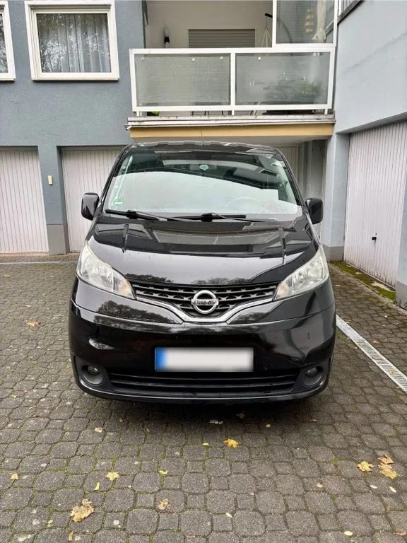 Nissan Evalia