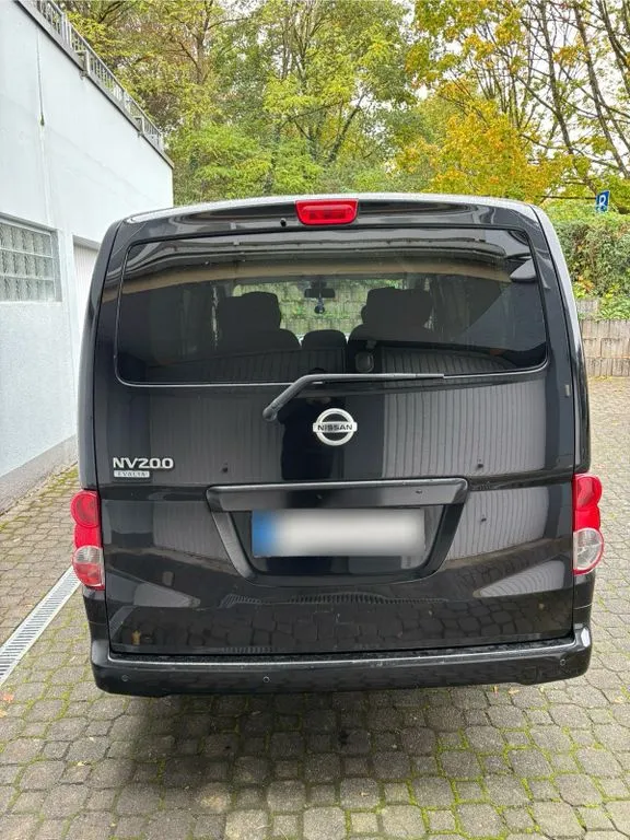 Nissan Evalia