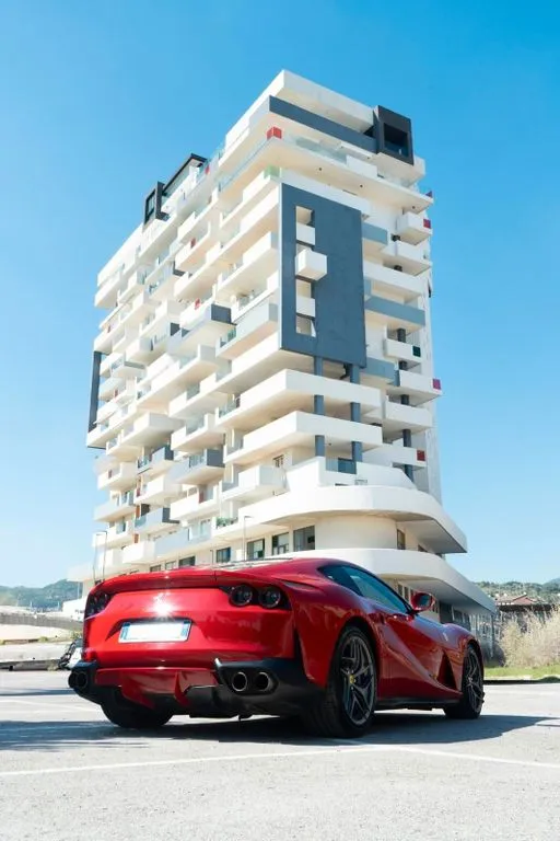 Ferrari 812