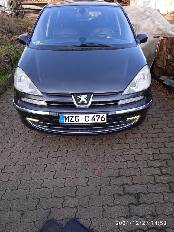 Peugeot 807