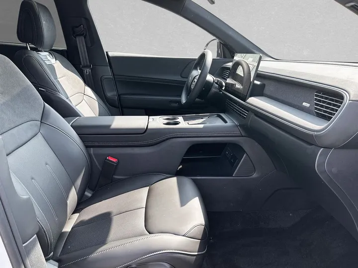 XPENG G6