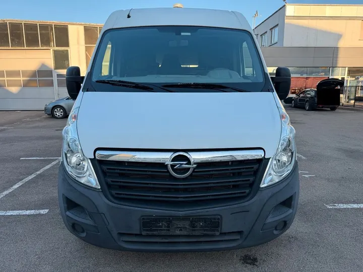 Opel Movano