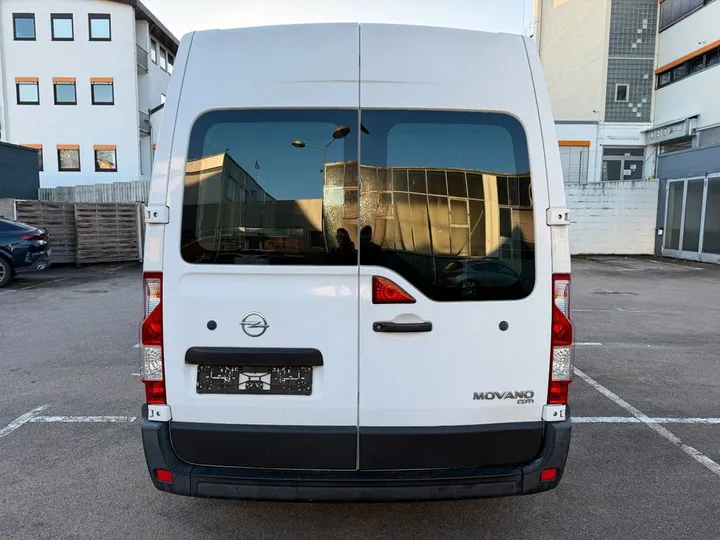 Opel Movano