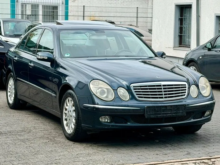 Mercedes-Benz E 220