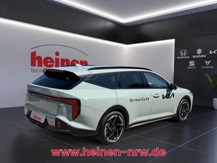 Kia K4