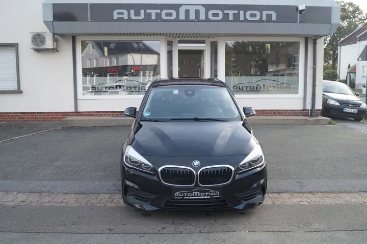 BMW 218