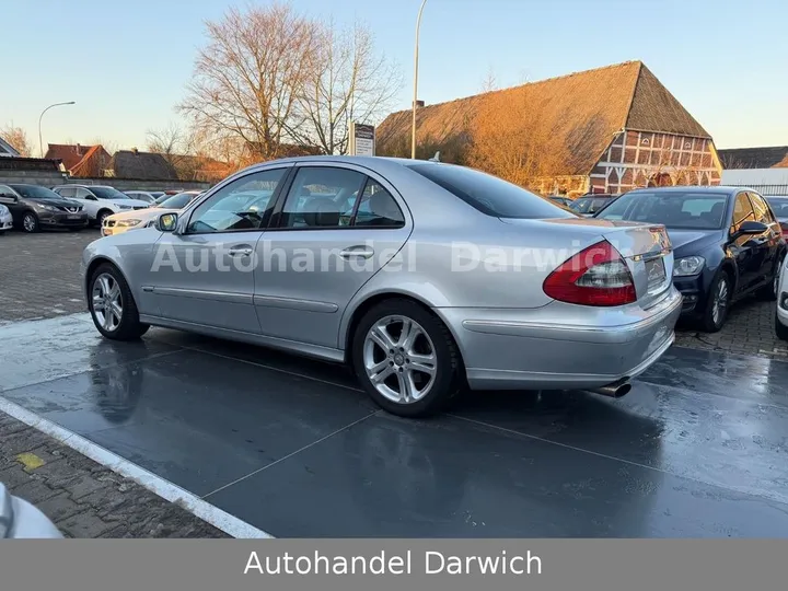 Mercedes-Benz E 280
