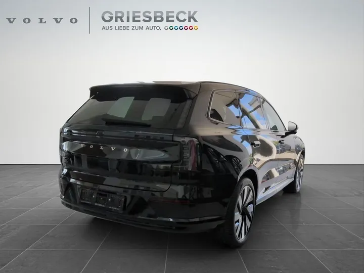 Volvo EX90