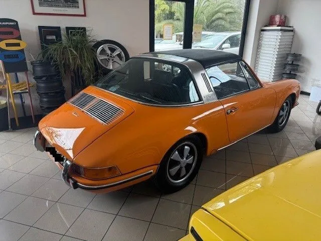 Porsche 911