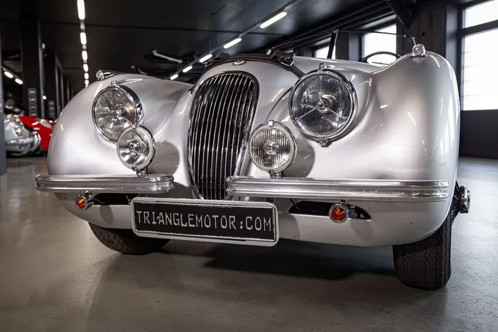 Jaguar XK