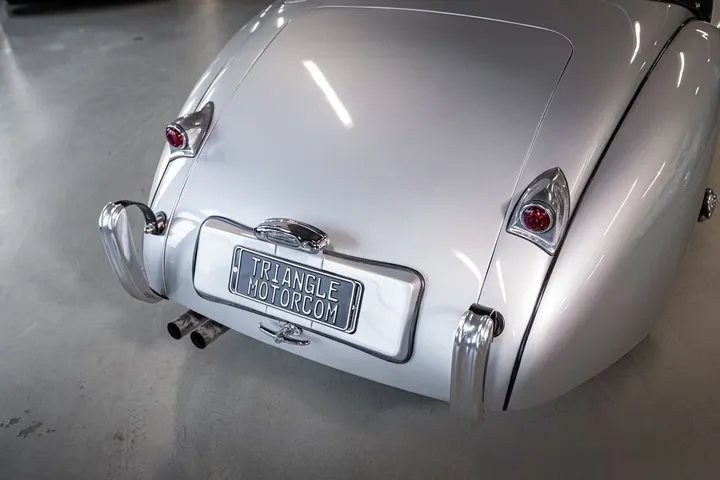 Jaguar XK