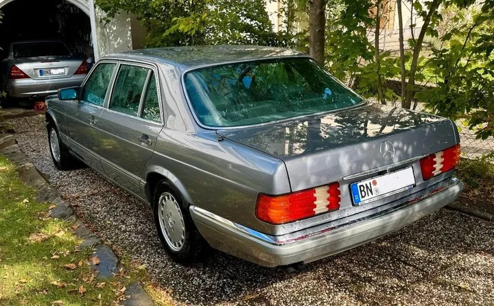 Mercedes-Benz 560