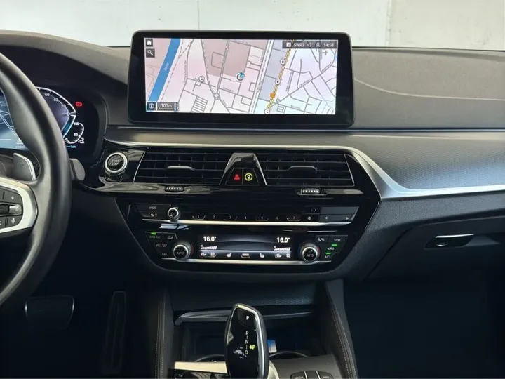 BMW 545