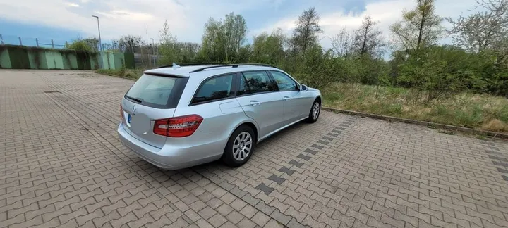 Mercedes-Benz E 250