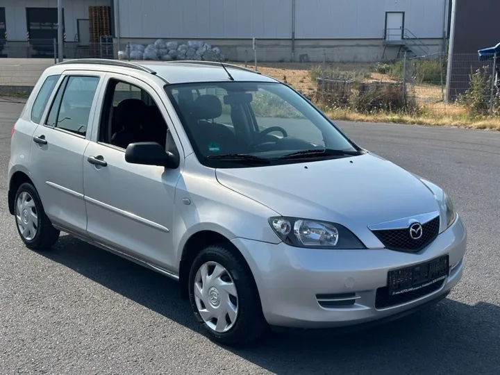 Mazda 2