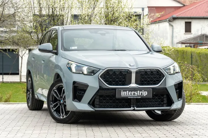 BMW X2
