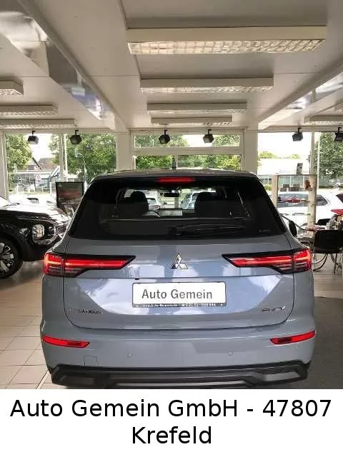 Mitsubishi Plug-in Hybrid Outlander