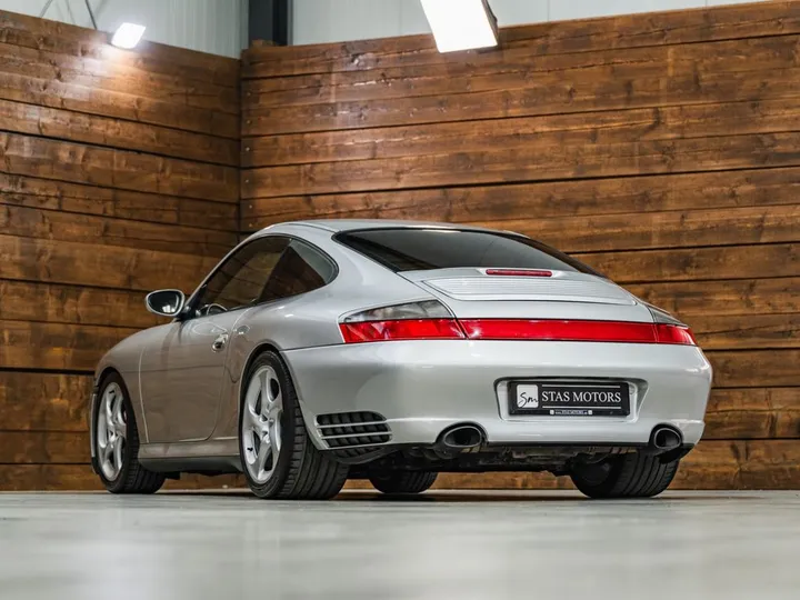 Porsche 996