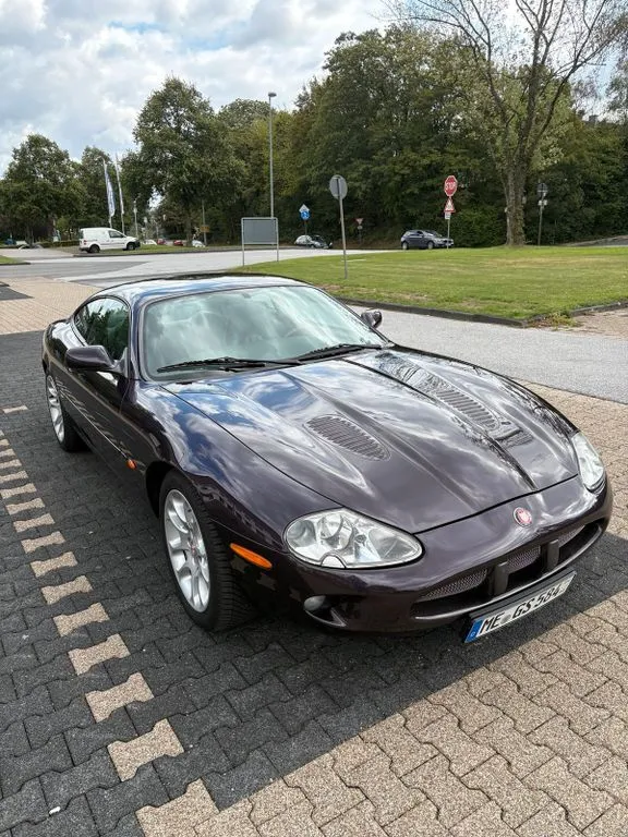 Jaguar XKR