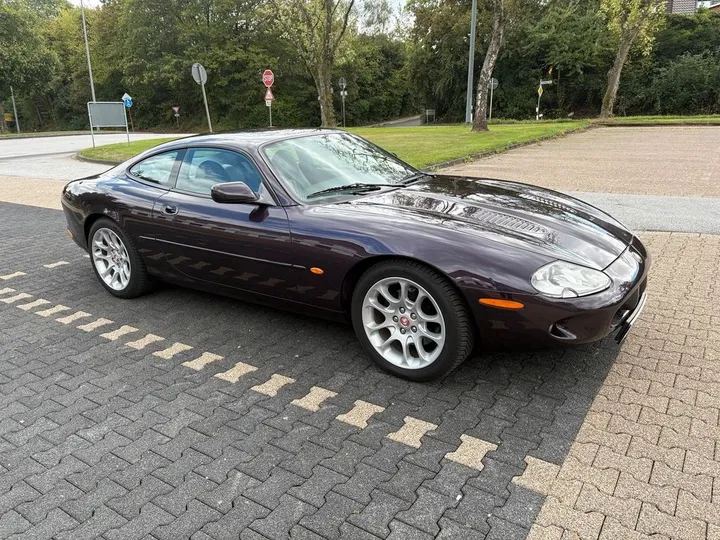 Jaguar XKR