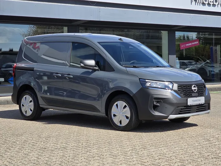 Nissan Townstar