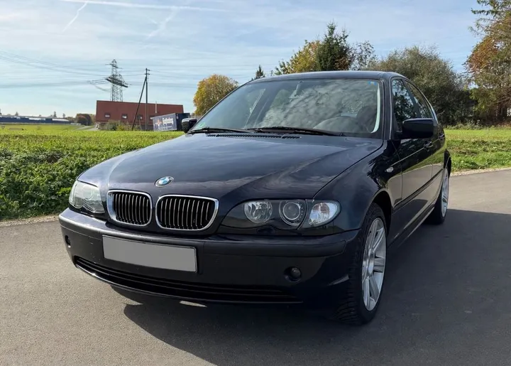 BMW 320