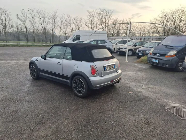 MINI Cooper Cabrio