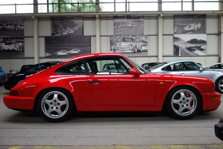 Porsche 964
