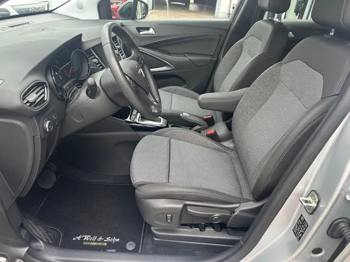 Opel Crossland (X)