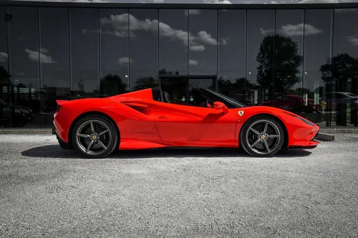 Ferrari F8