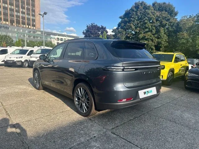 Leapmotor C10