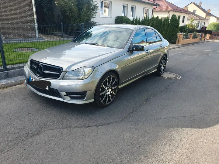 Mercedes-Benz C 180