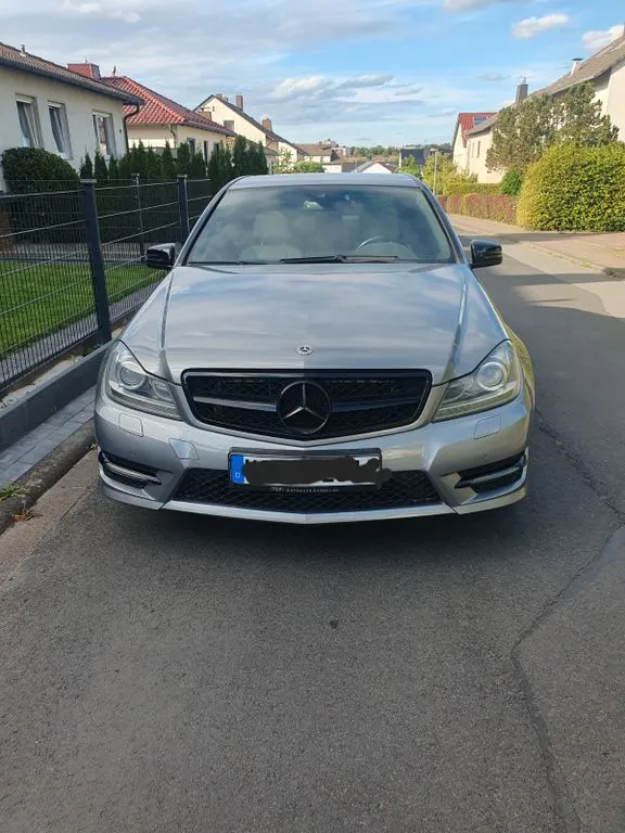 Mercedes-Benz C 180