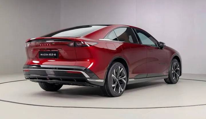 Mazda E series