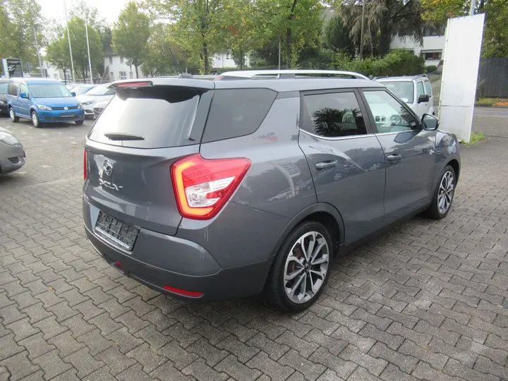Ssangyong XLV