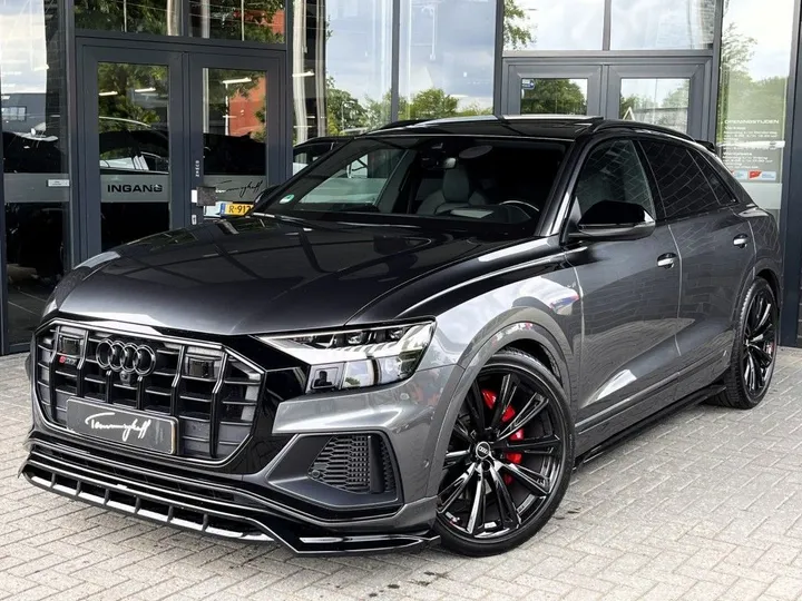 Audi SQ8