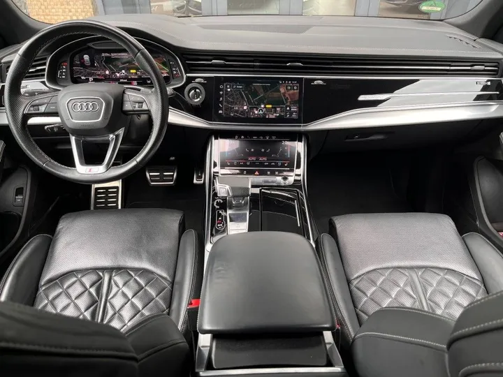 Audi SQ8