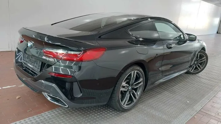 BMW M850
