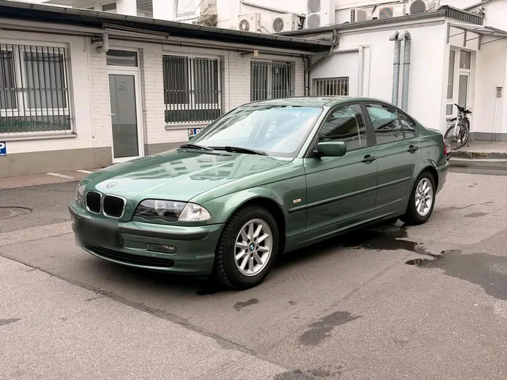 BMW 318