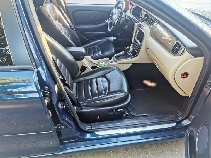 Jaguar S-Type