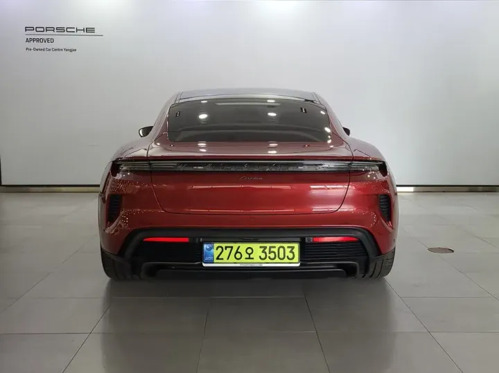 Porsche Taycan