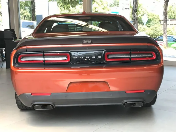 Dodge Challenger