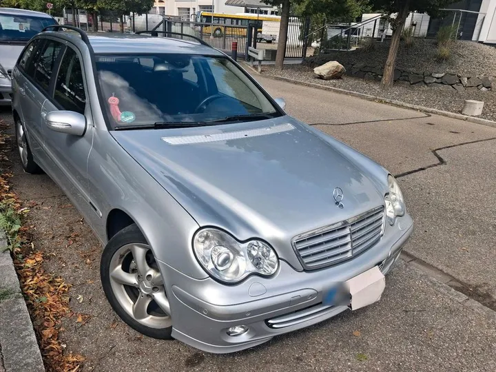 Mercedes-Benz C 220