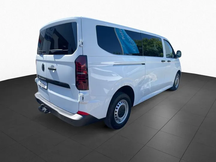 Volkswagen T7 Kombi